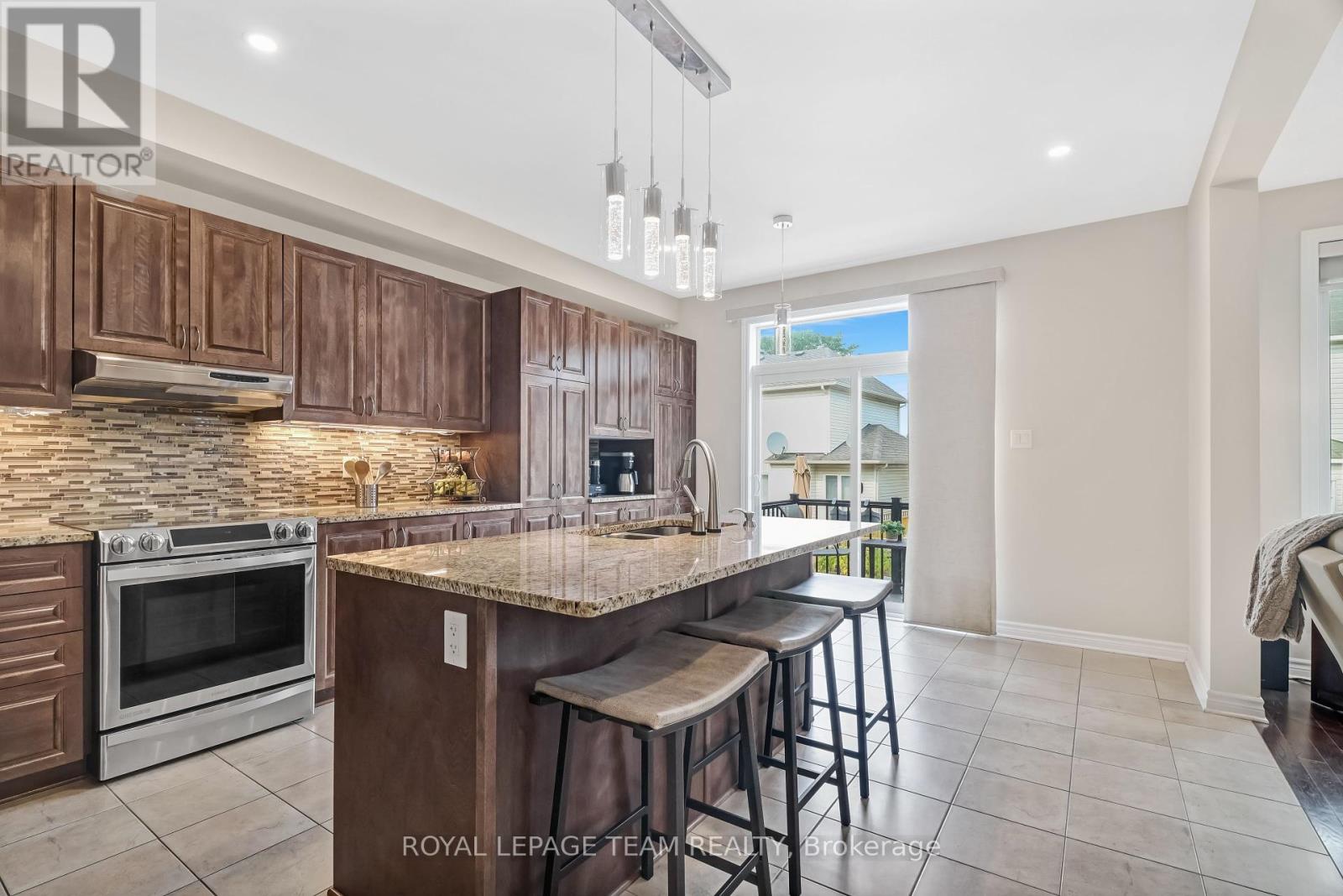 3519 Woodroffe Avenue