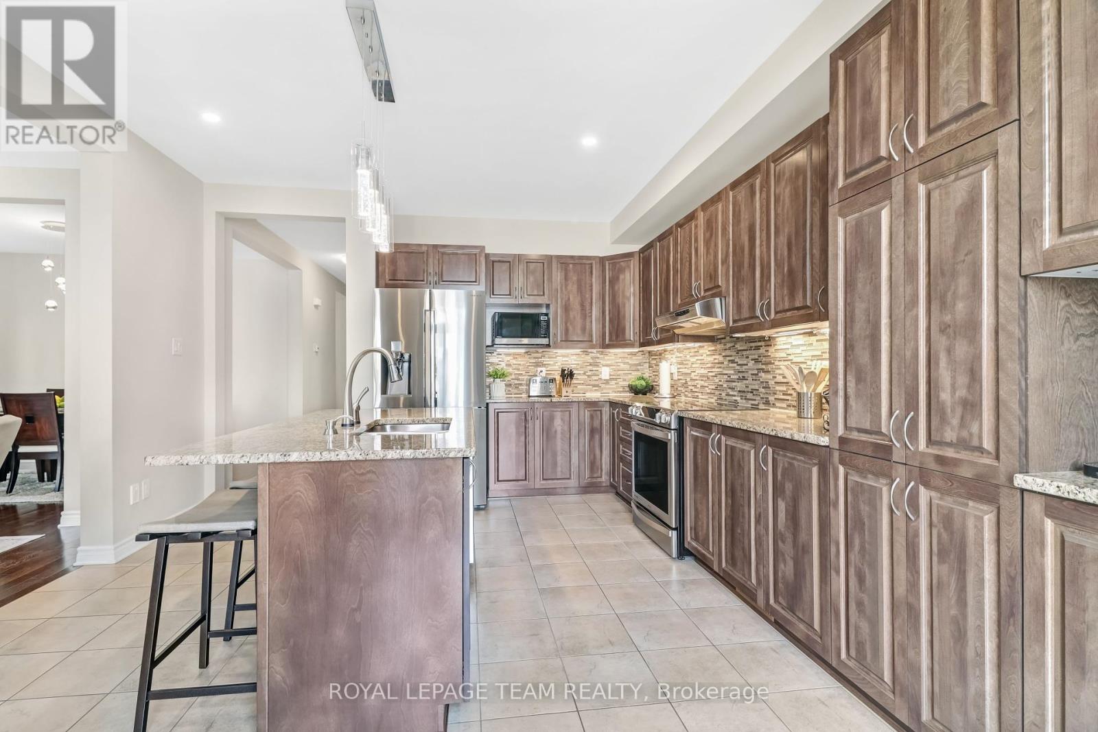 3519 Woodroffe Avenue