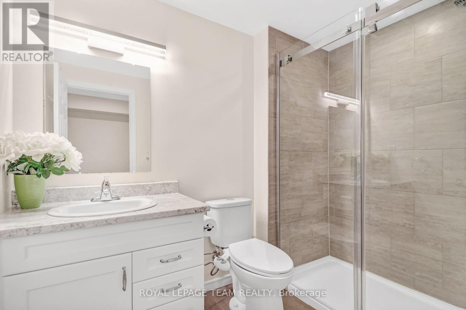 3519 Woodroffe Avenue