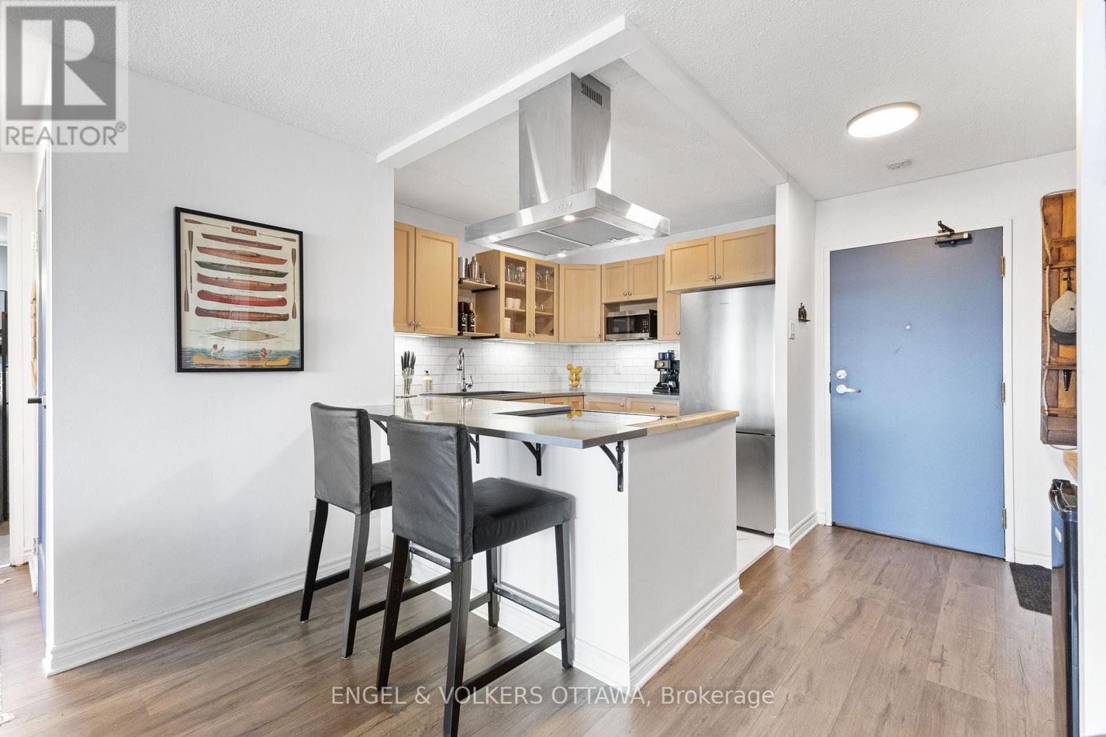 1614 - 40 Landry Street