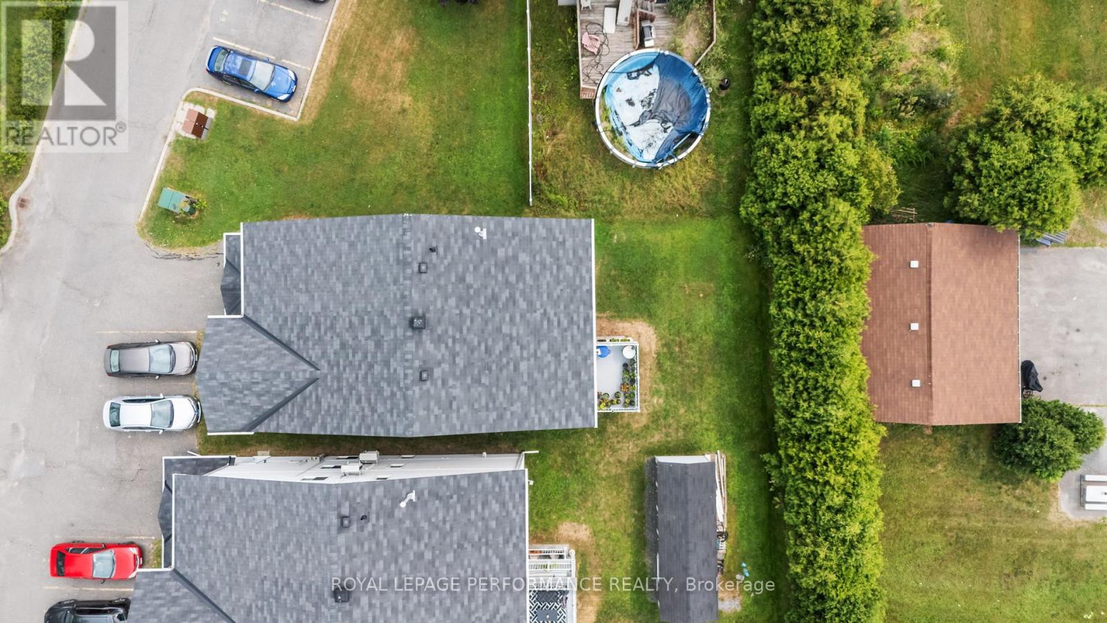 1c - 75 Lapointe Boulevard