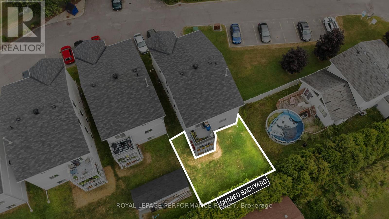 1c - 75 Lapointe Boulevard