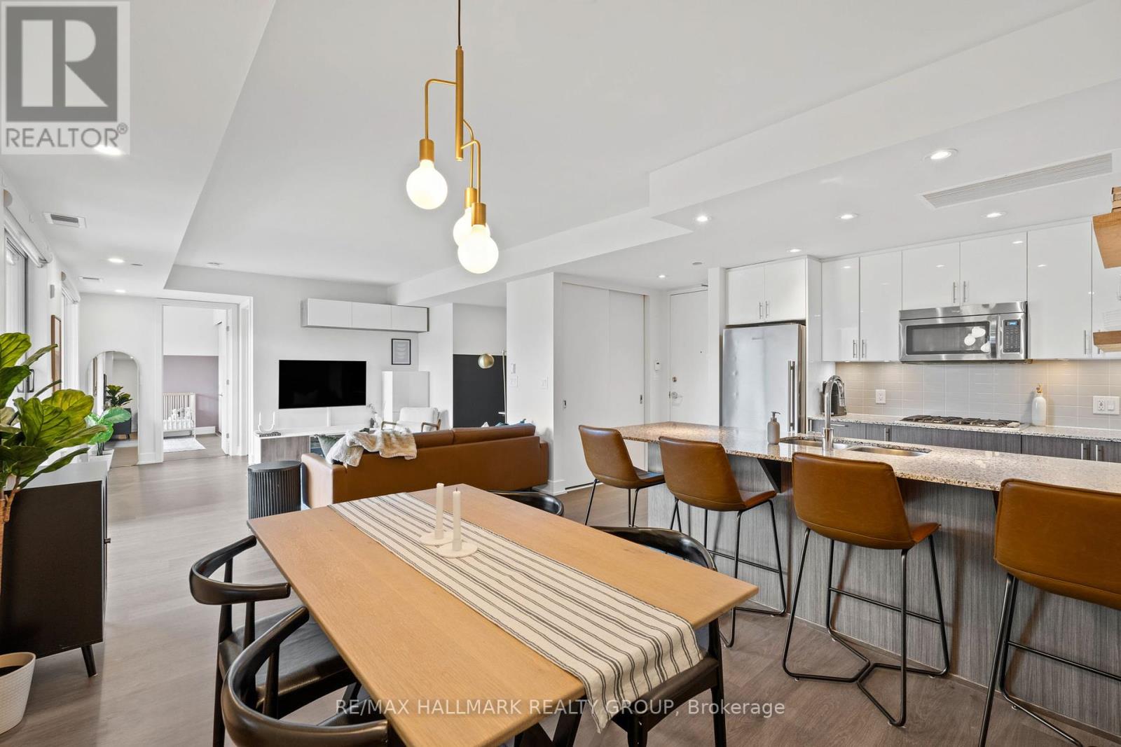 401 - 7 Marquette Avenue