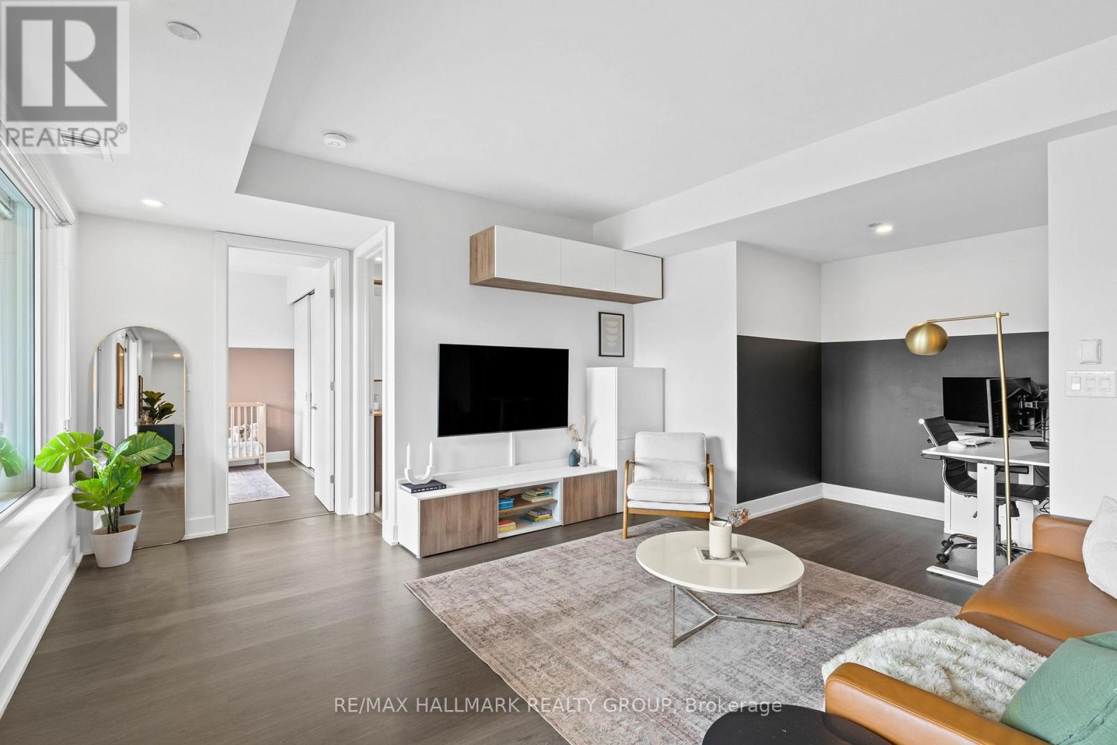 401 - 7 Marquette Avenue