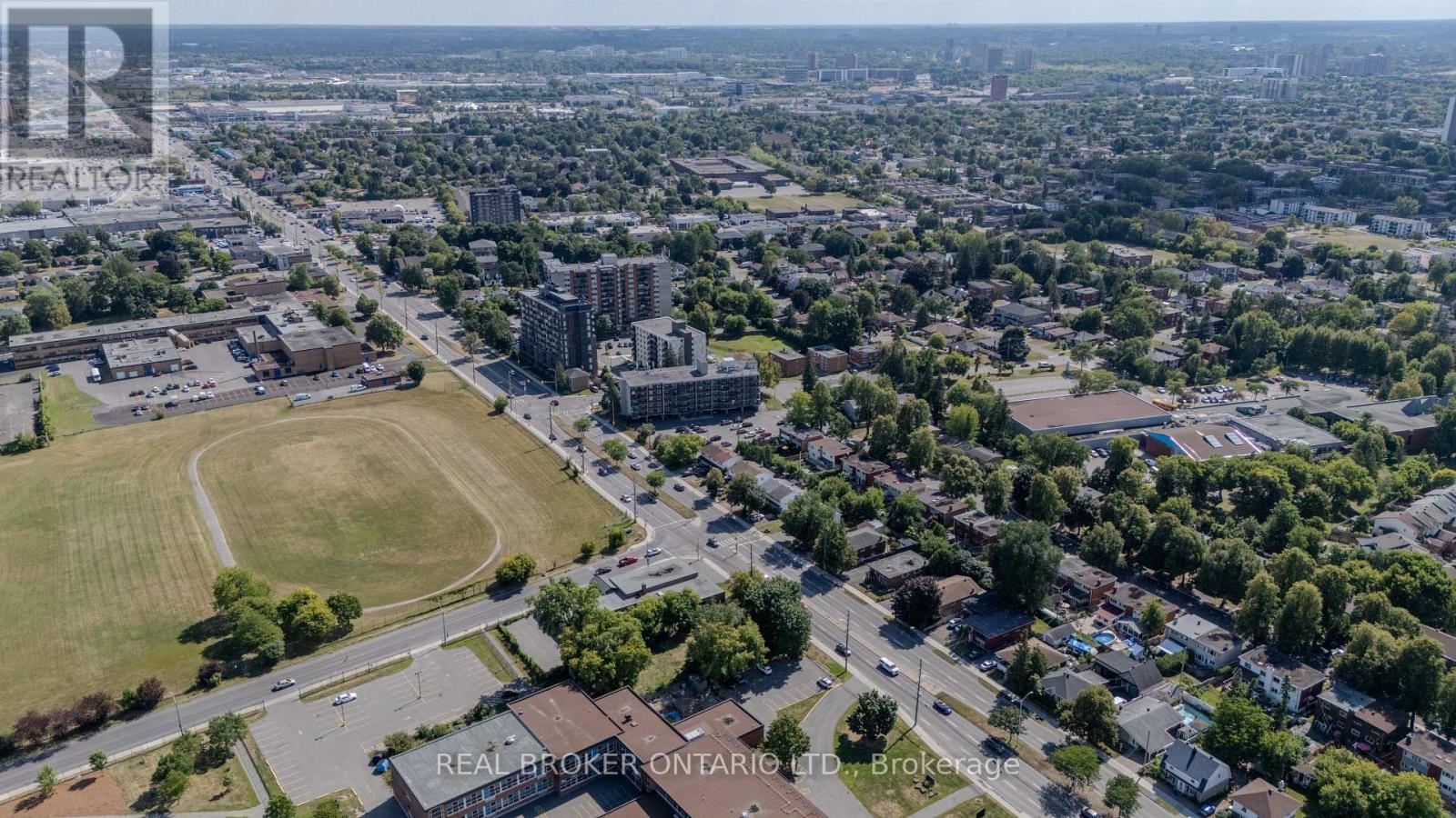713 St Laurent Boulevard