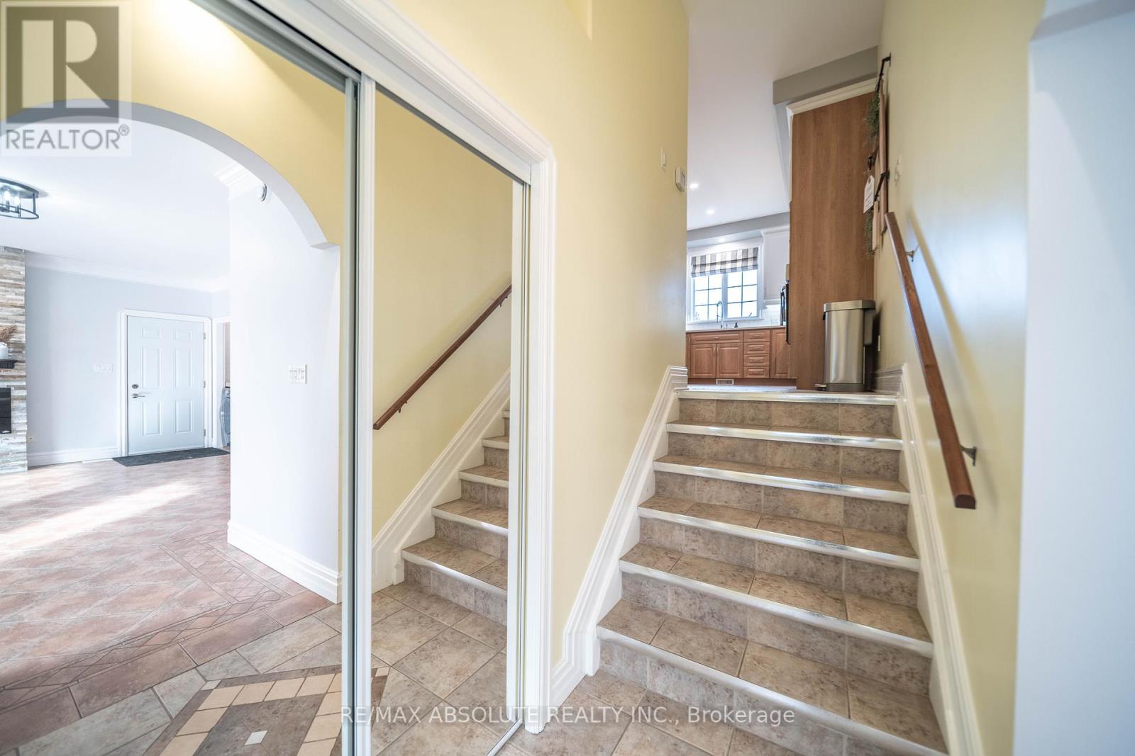 735 St Thomas Road