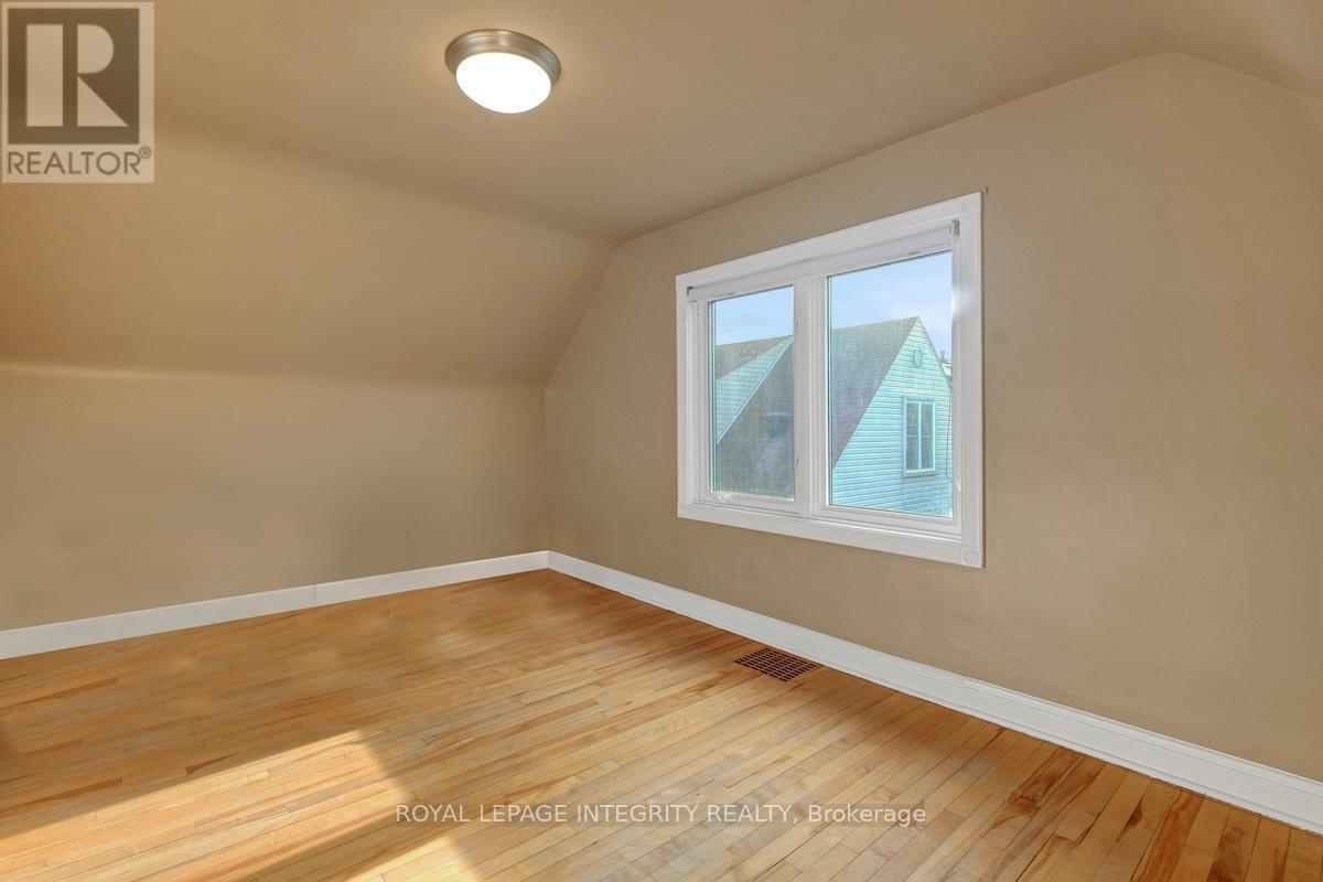 348 Lafontaine Avenue
