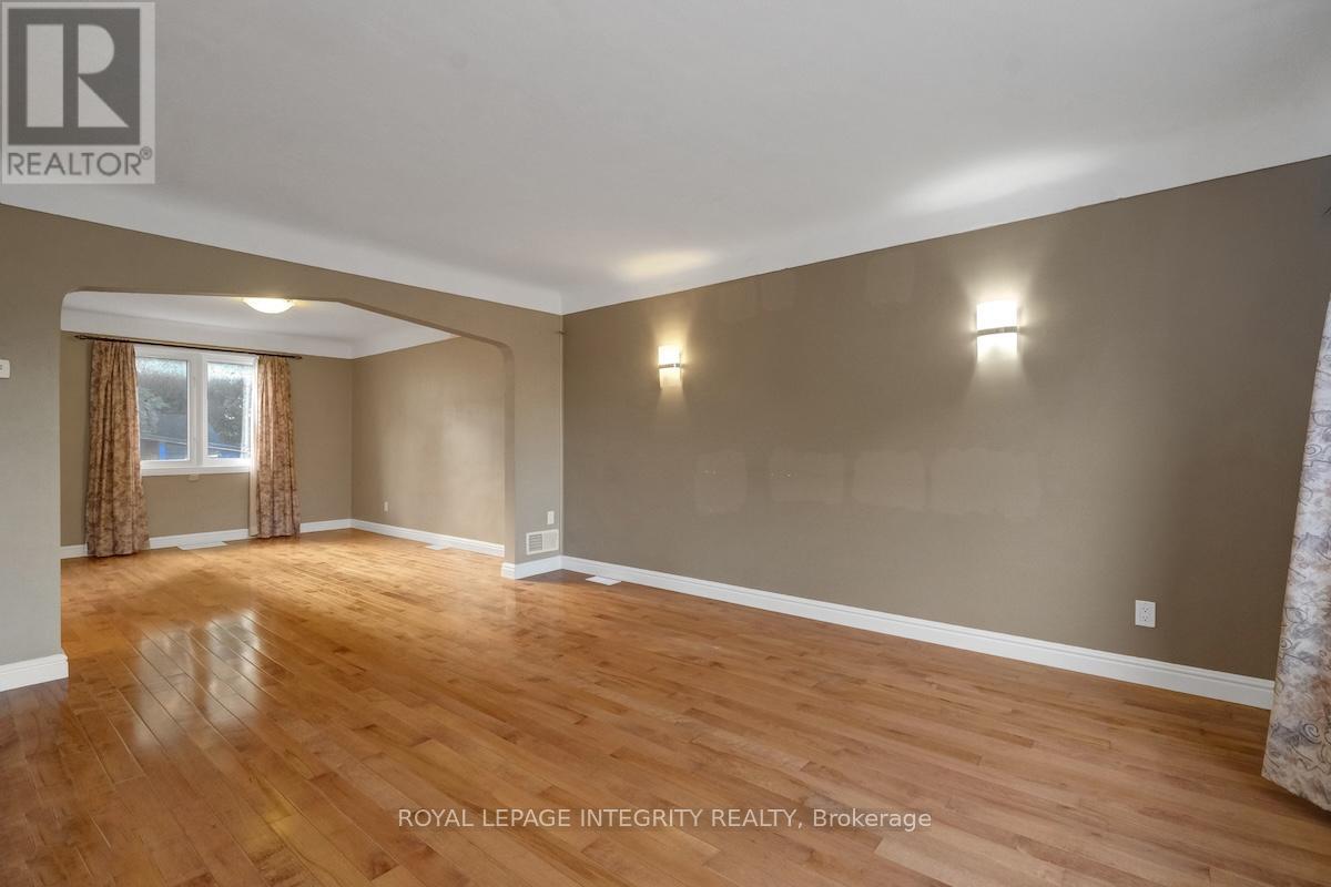 348 Lafontaine Avenue