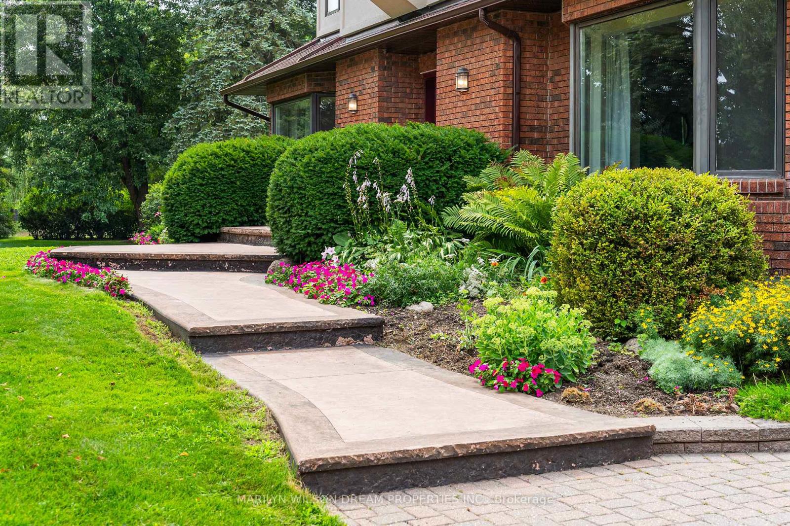 3 East Healey Avenue