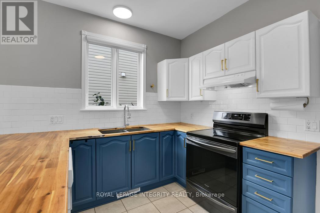 1036 Rocky Harbour Crescent