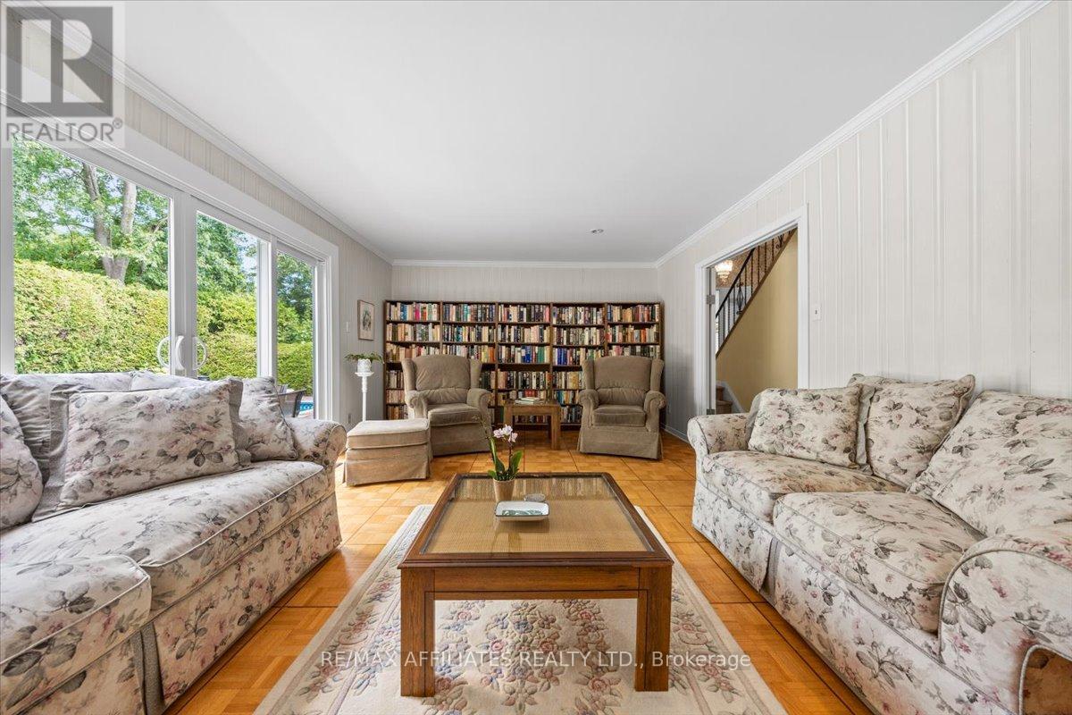 49 Silver Aspen Crescent