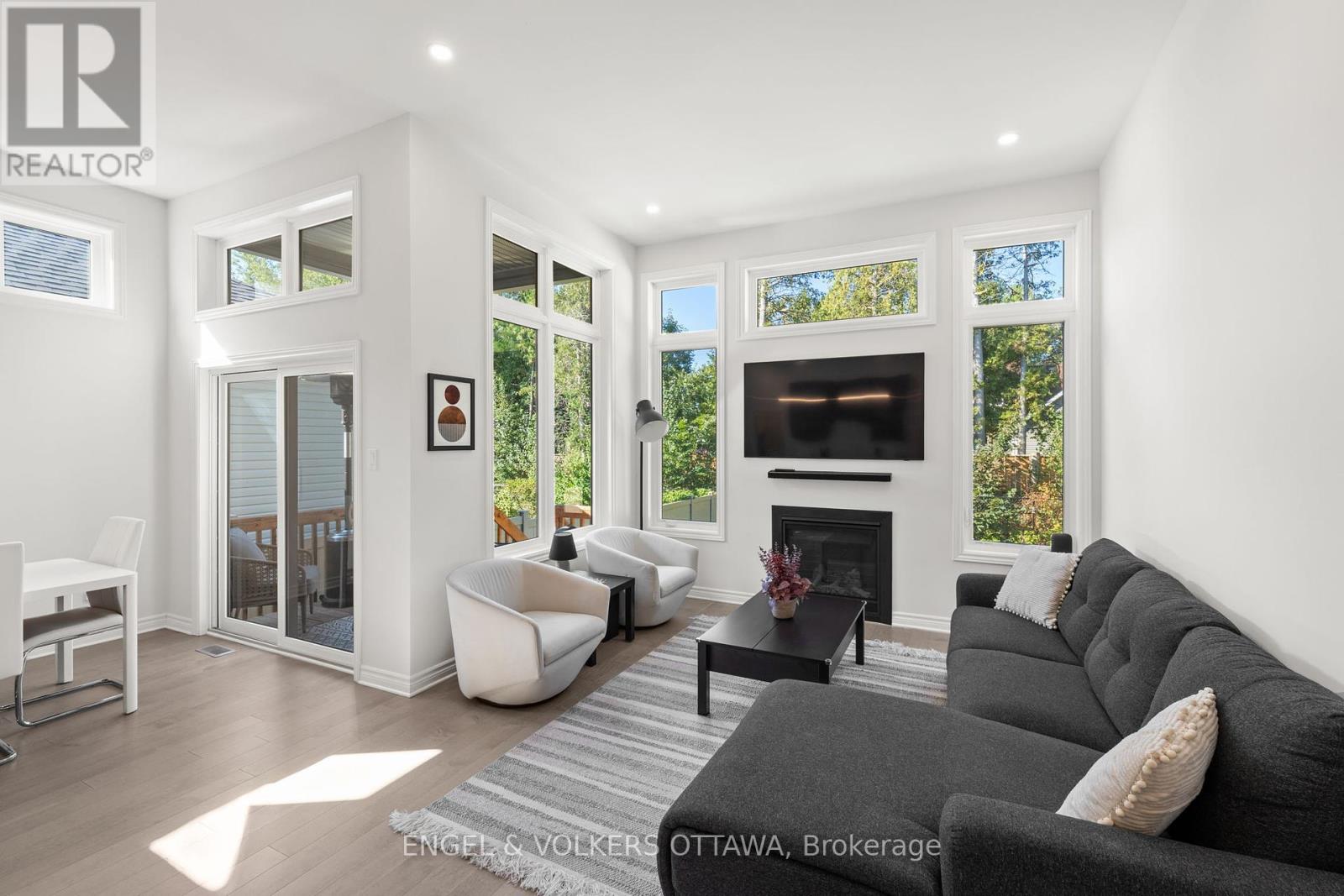 209 Blackhorse Drive