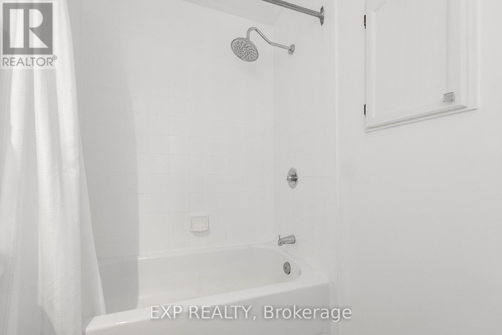 629 Brome Crescent