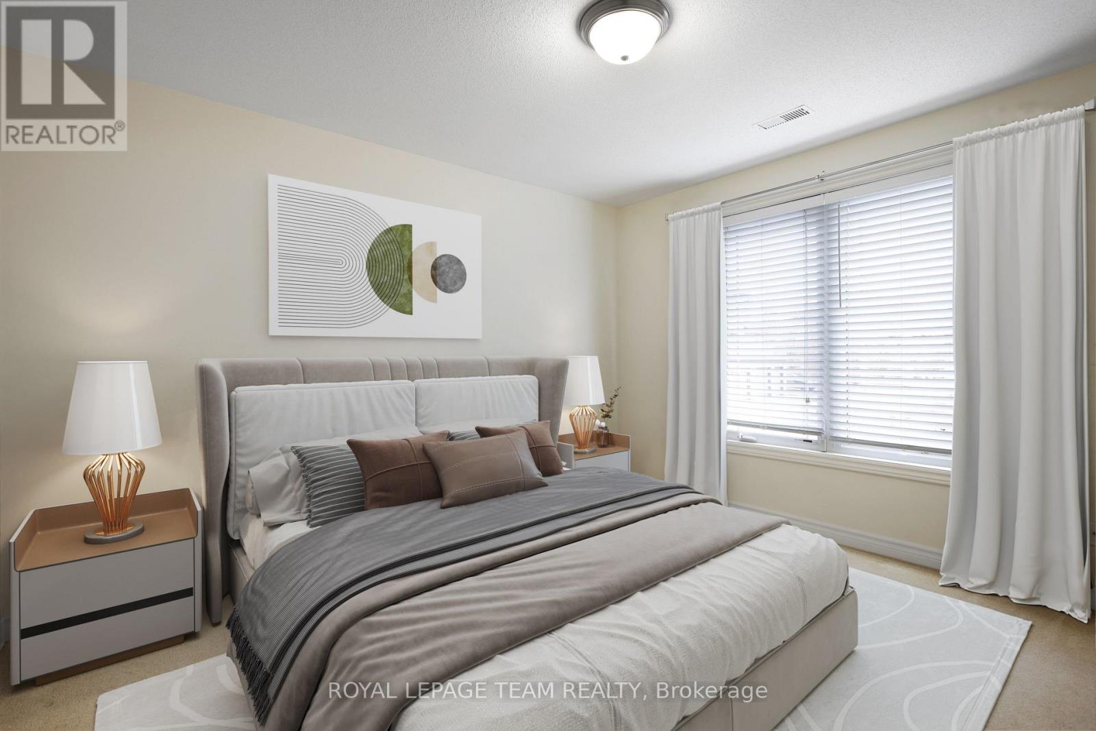 4 - 385 Paseo Private