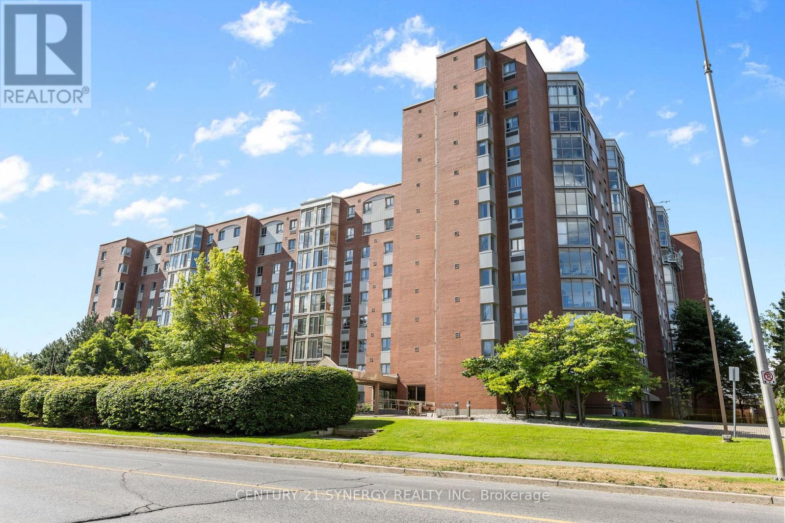 703 - 960 Teron Road