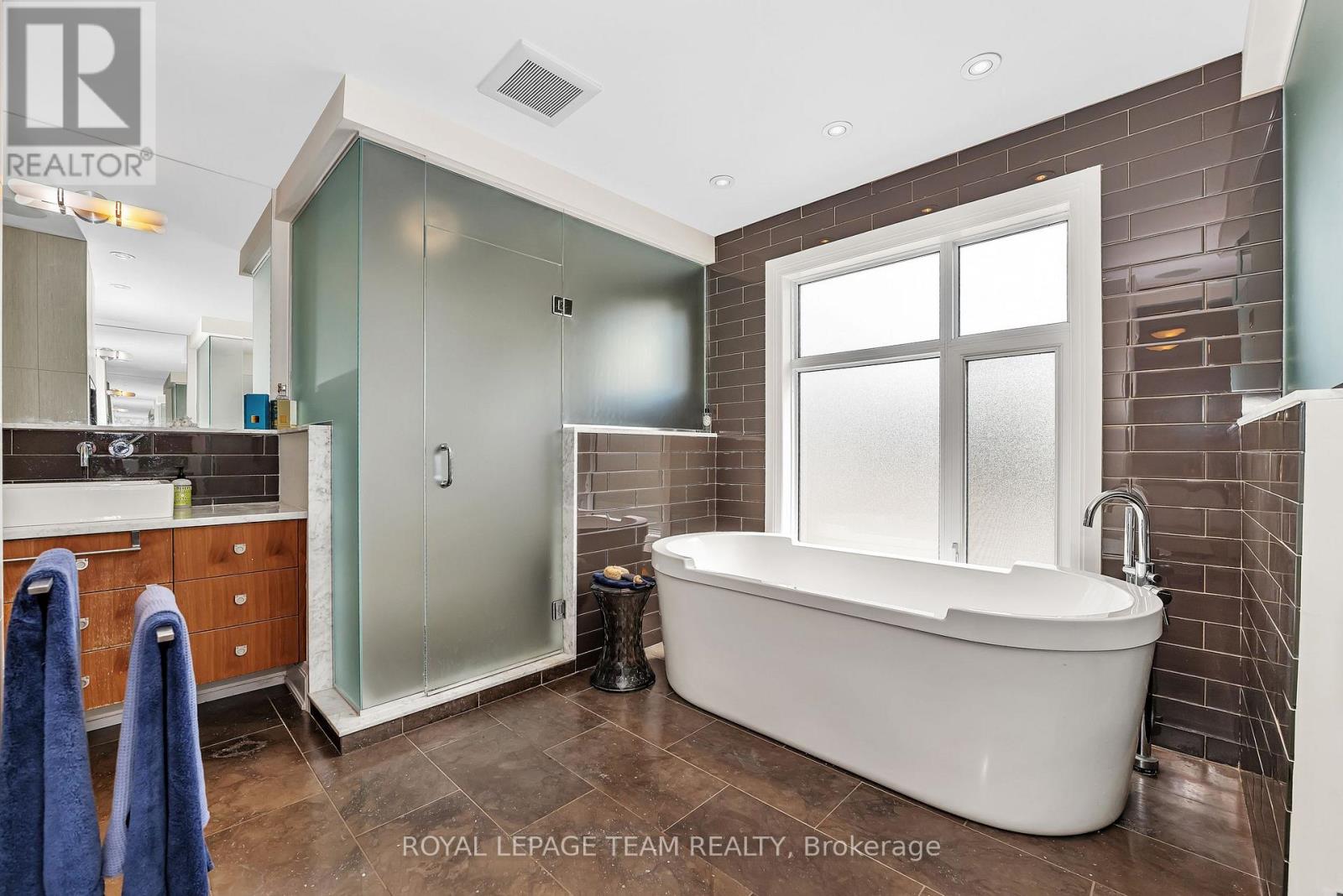 6290 Emerald Links Drive