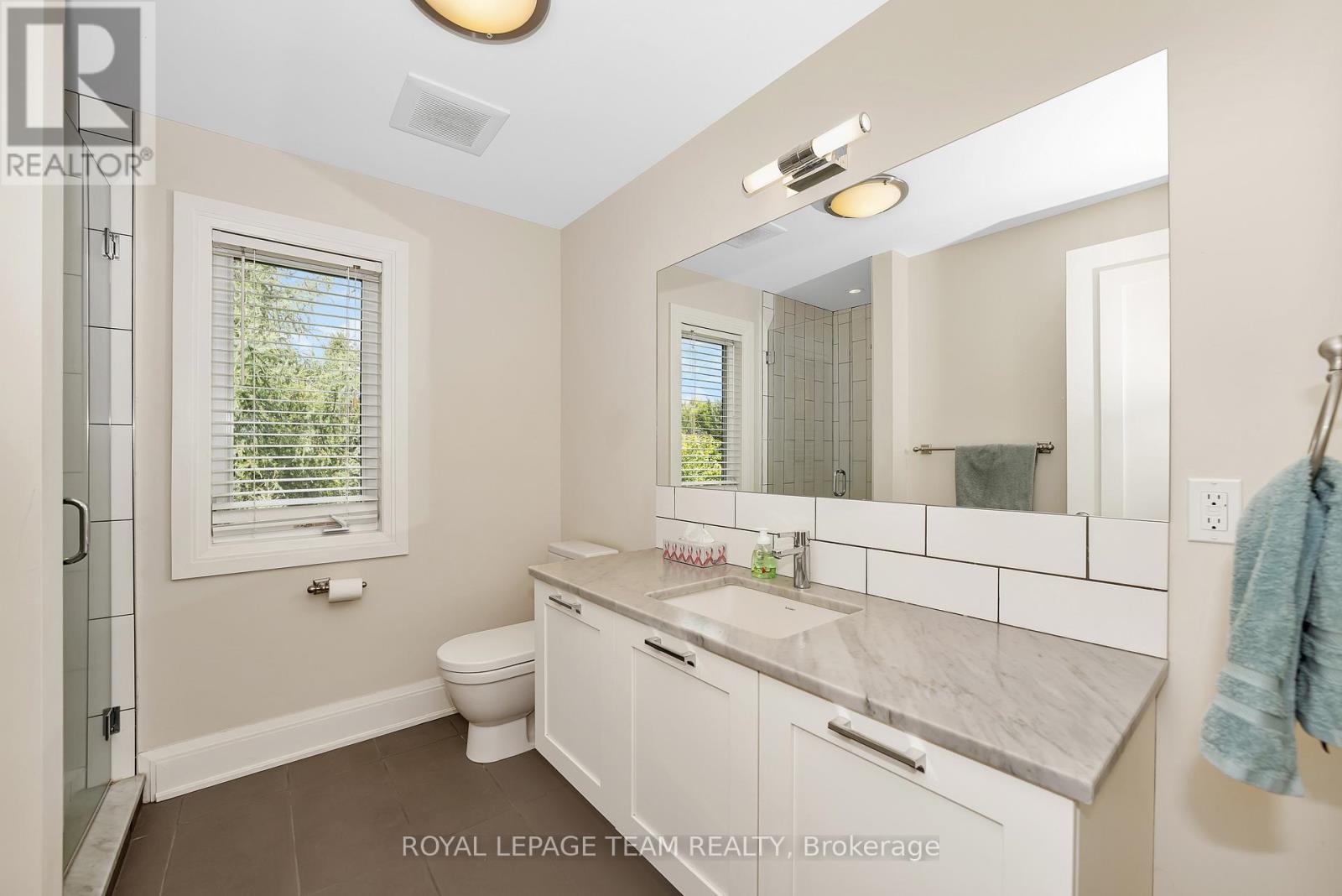 6290 Emerald Links Drive