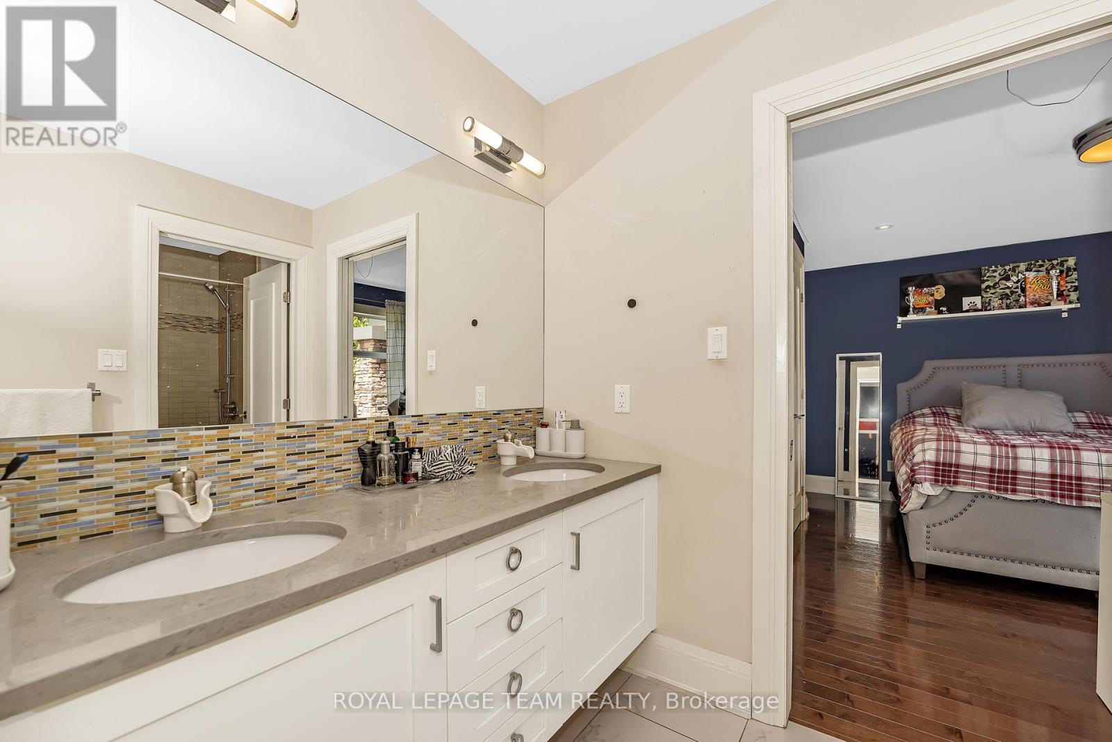 6290 Emerald Links Drive