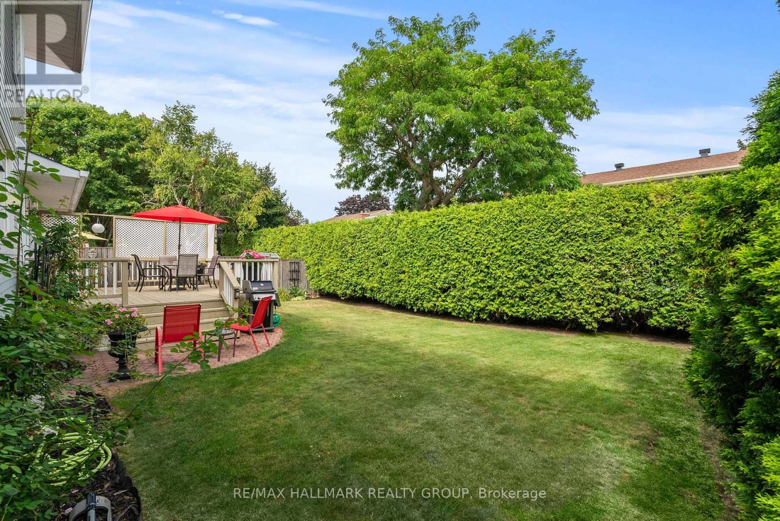 52 Knollsbrook Drive