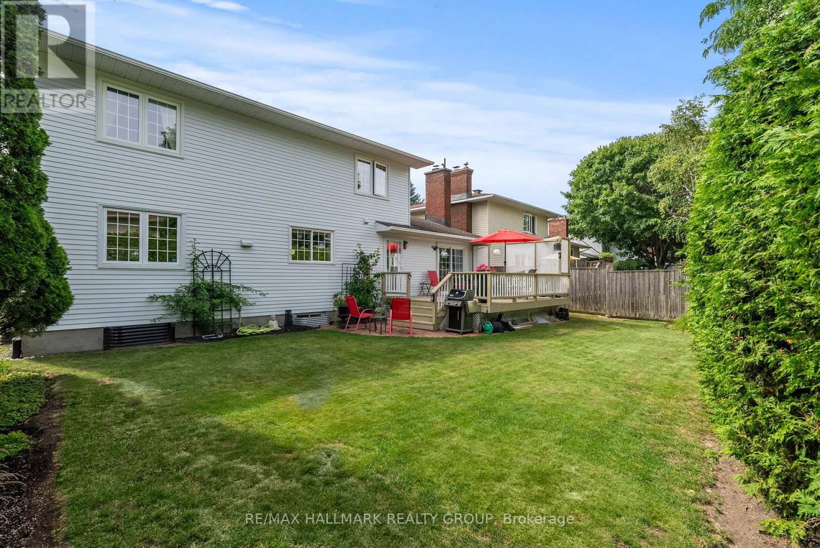 52 Knollsbrook Drive