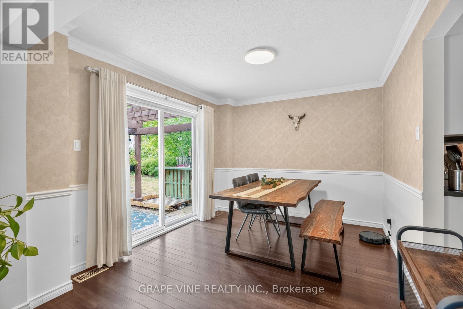 25 Pacer Place