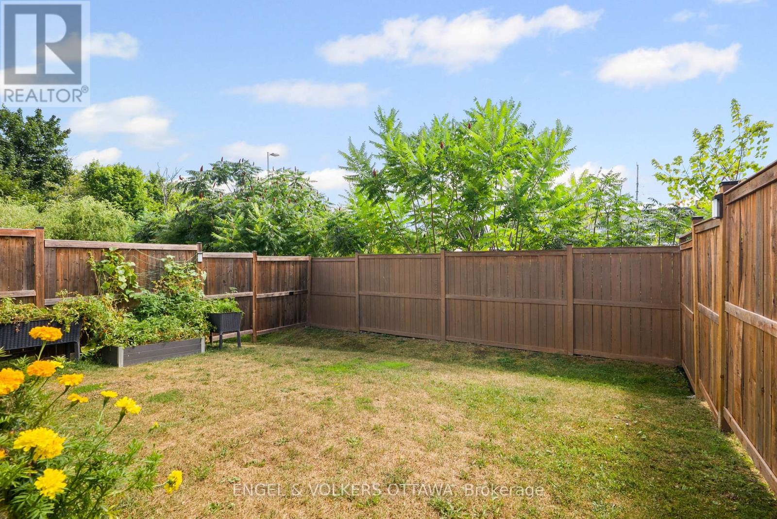 644 Vivera Place
