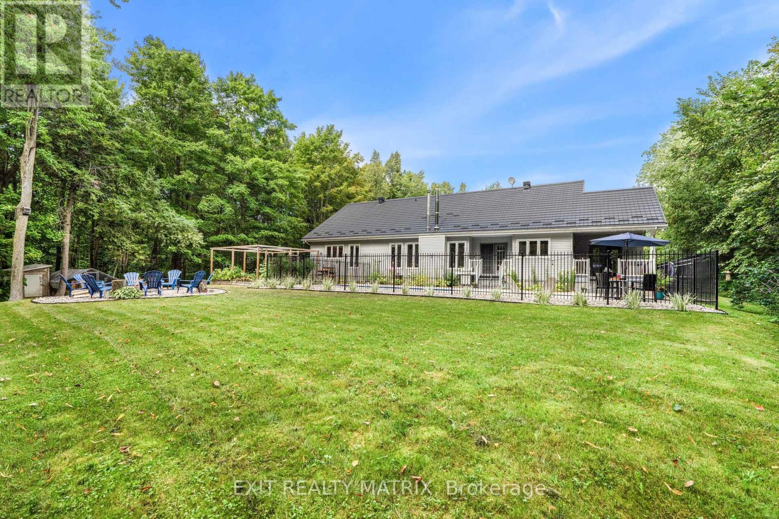 1736 Groves Road