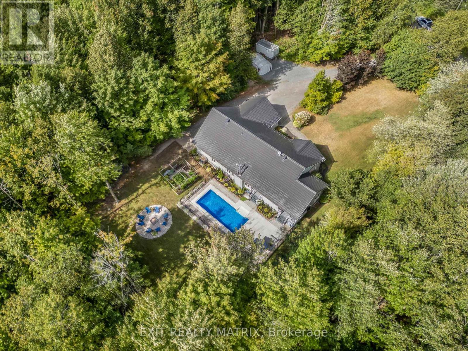 1736 Groves Road