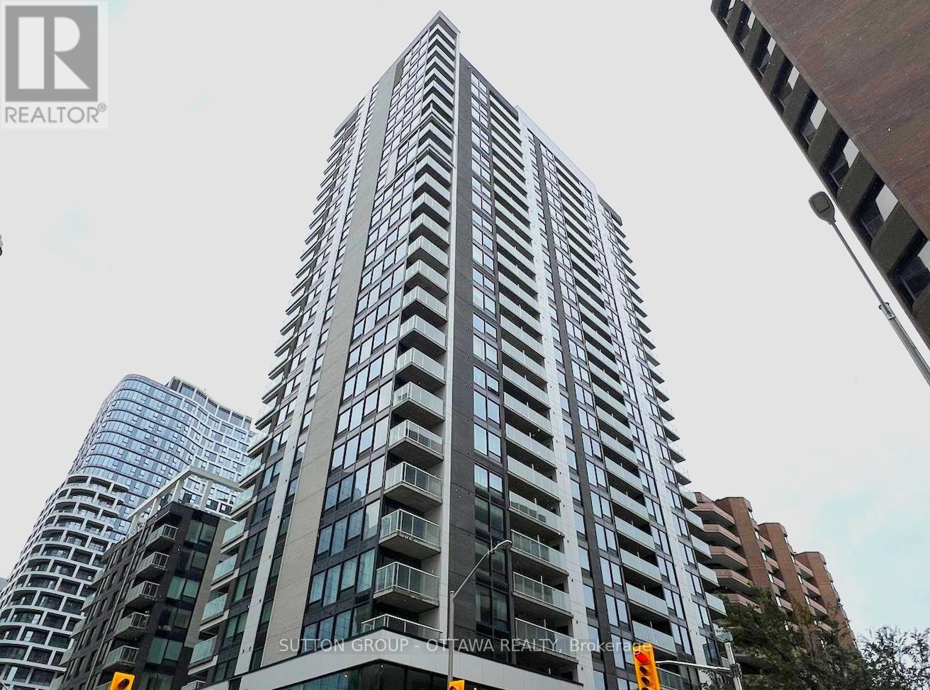 1001 - 340 Queen Street
