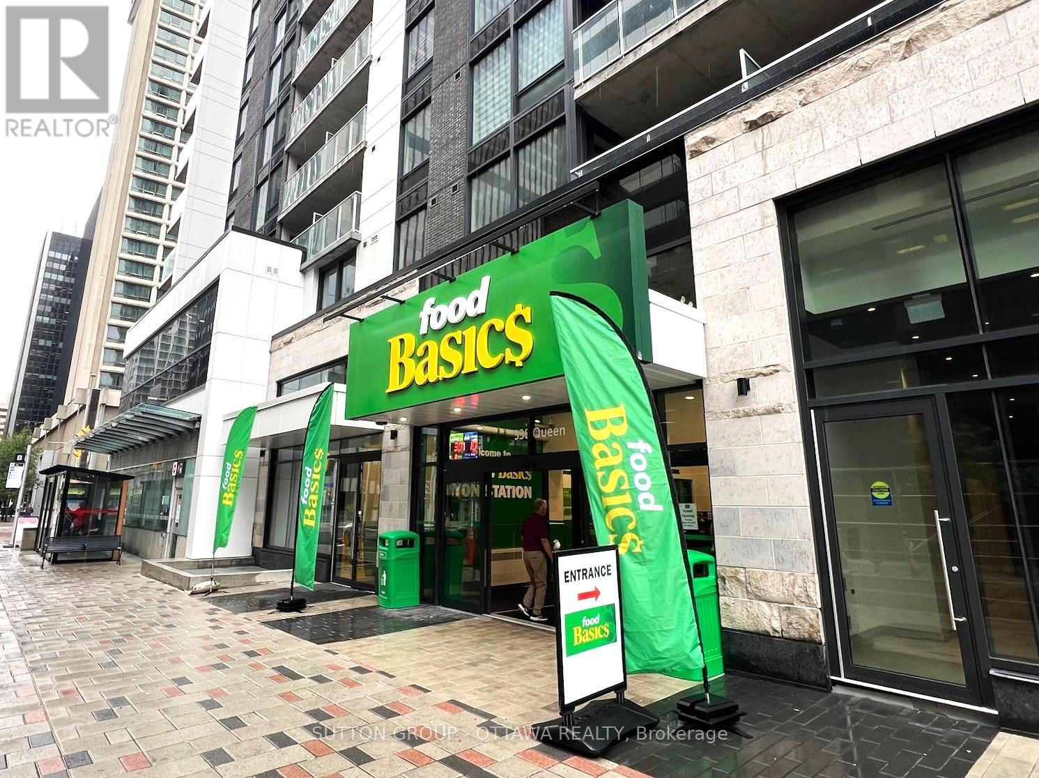 1001 - 340 Queen Street