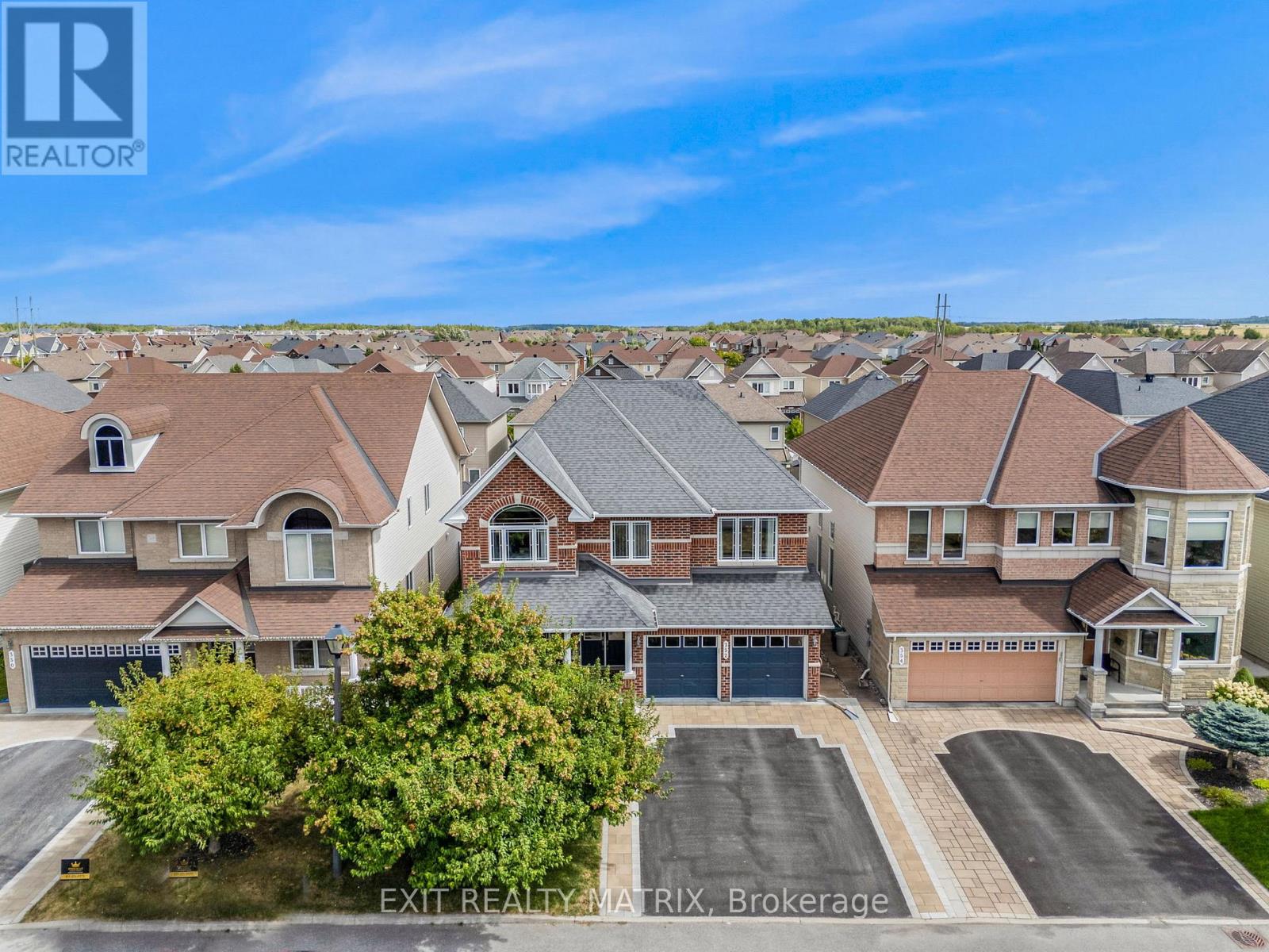 352 Oakcrest Way