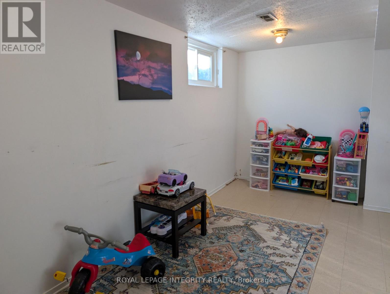 38 - 1721 Dondale Street