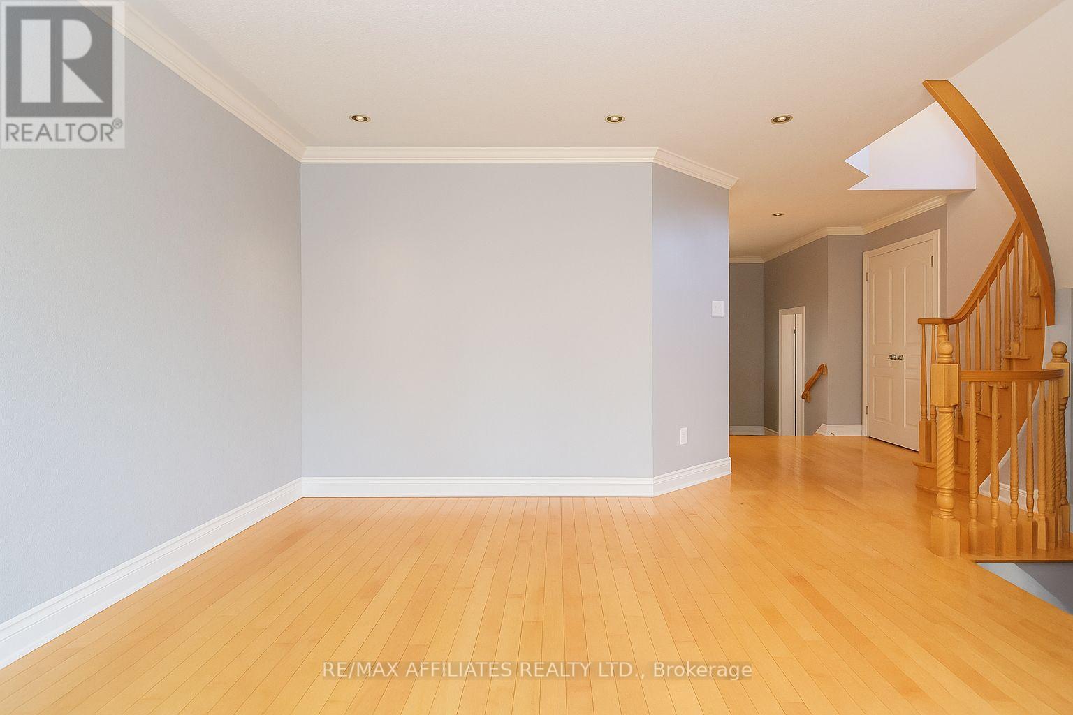 561 Aquaview Drive