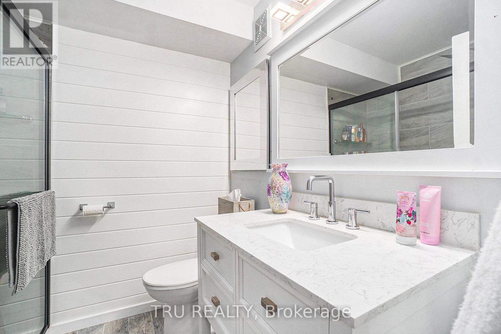 307 Stratas Court