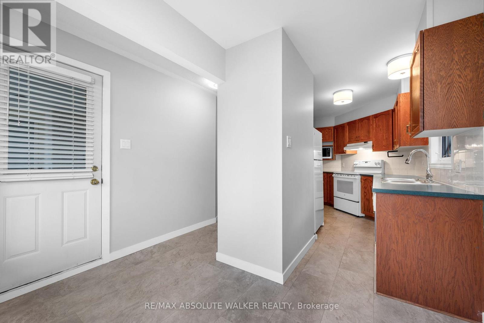 1673 Locksley Lane