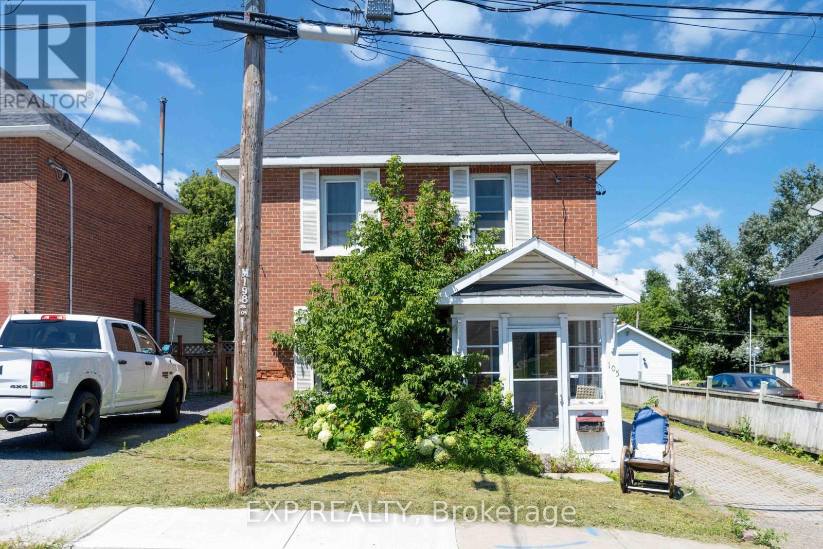 105 Division Street N