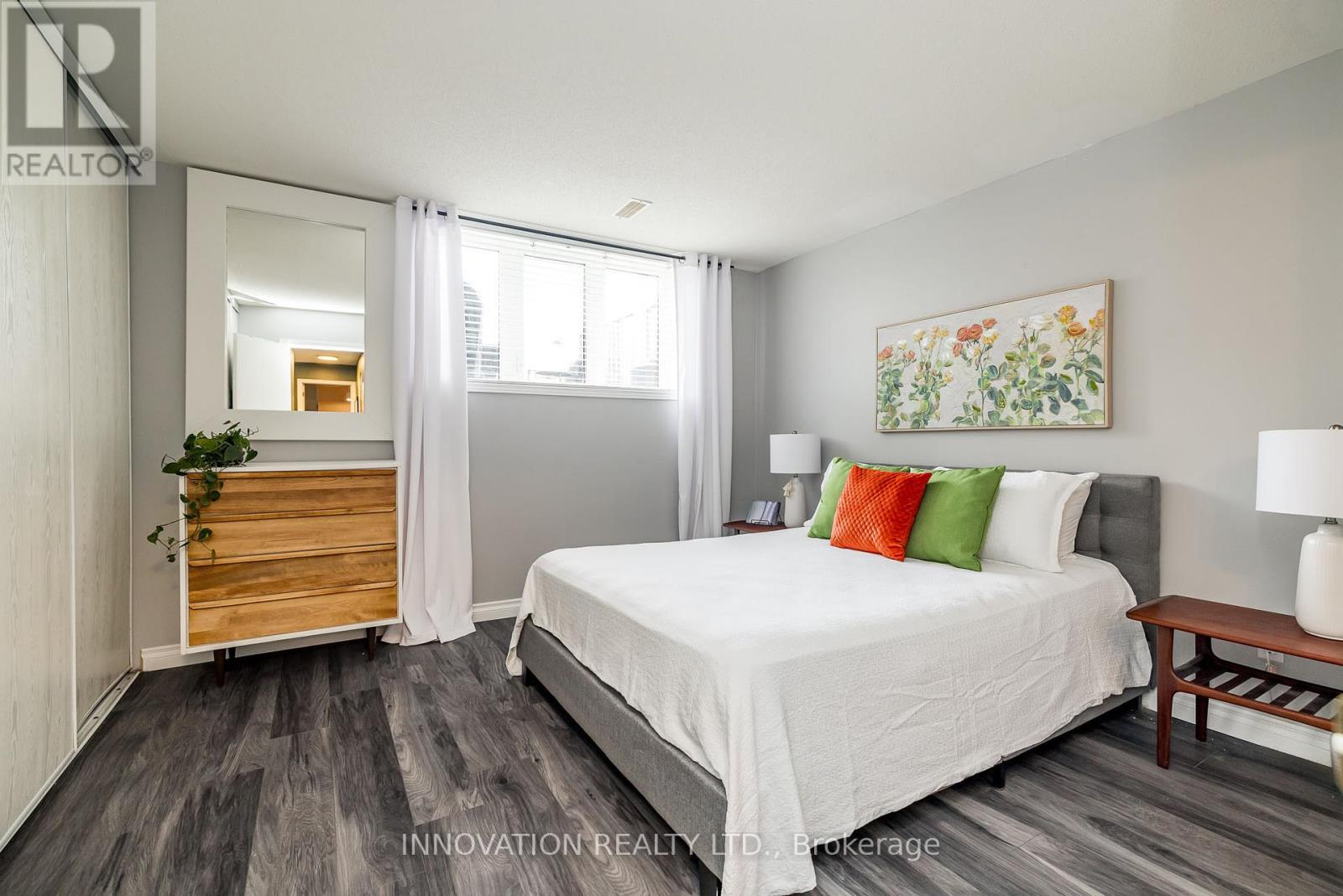 452 Hillsboro Private