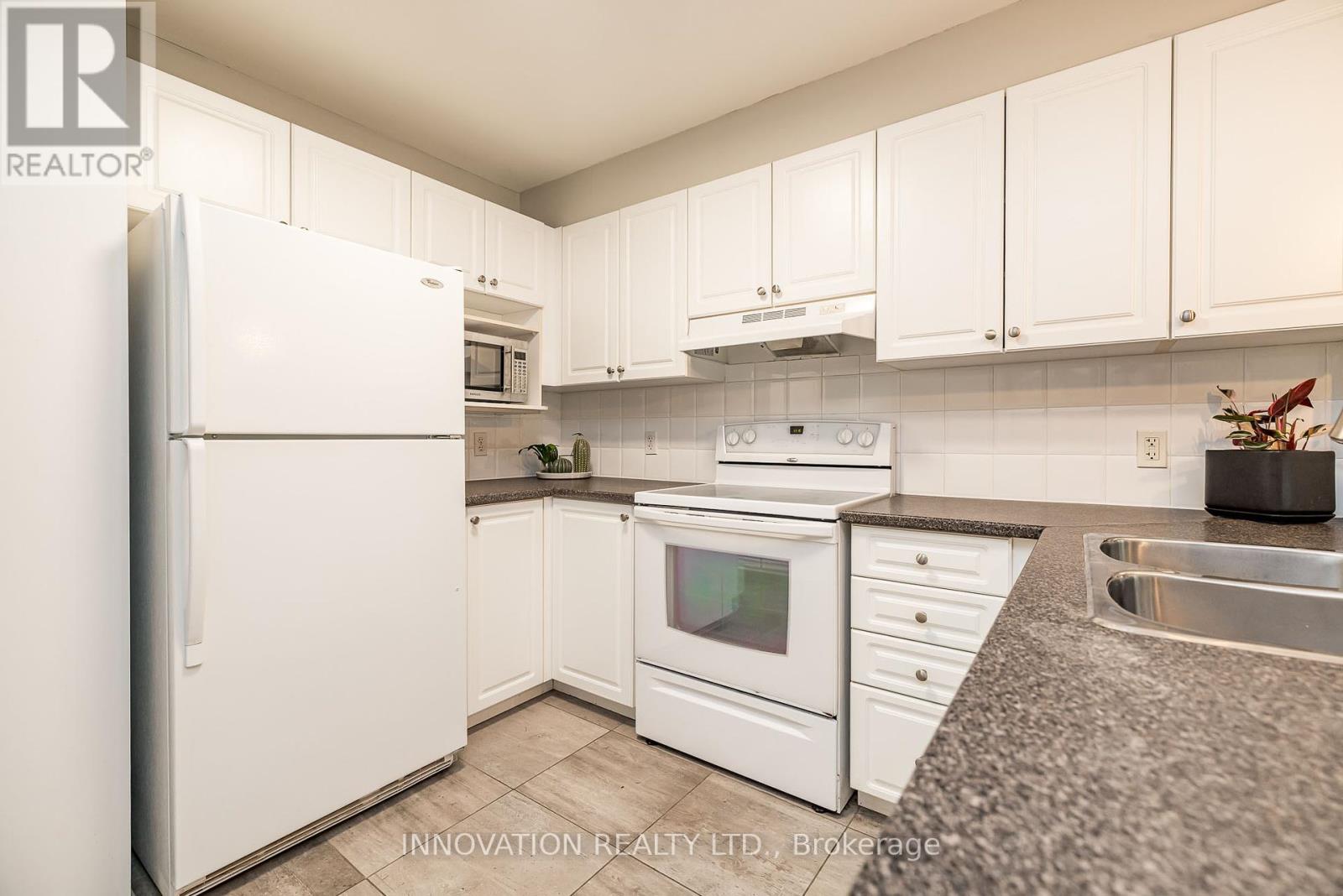 452 Hillsboro Private