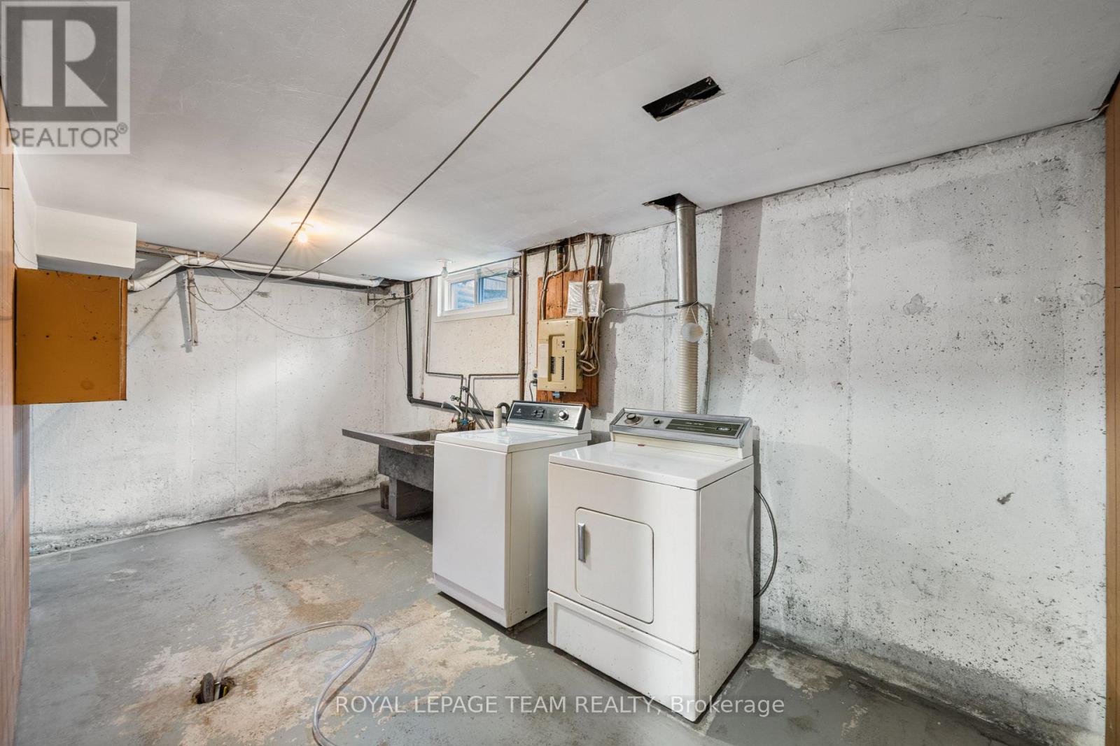 5 Spring Garden Avenue