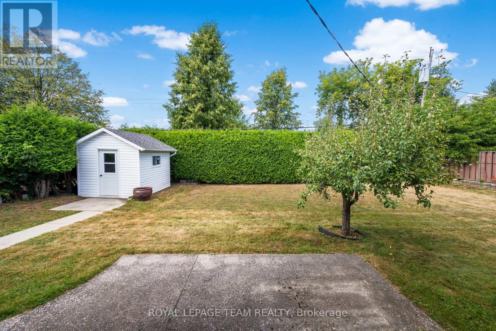 5 Spring Garden Avenue