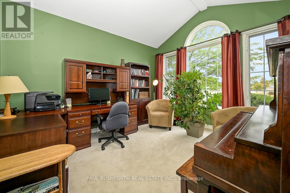 48 Greenhaven Crescent