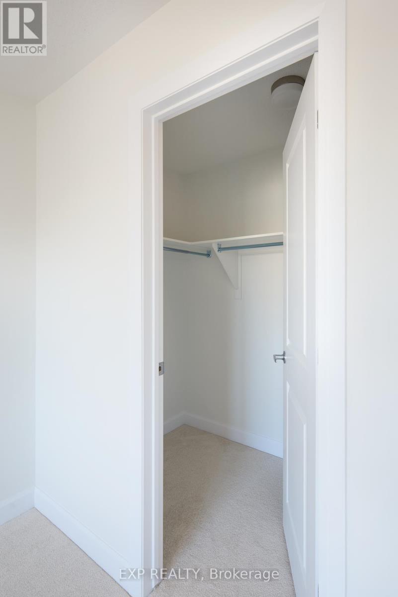 509 Roundhouse Crescent