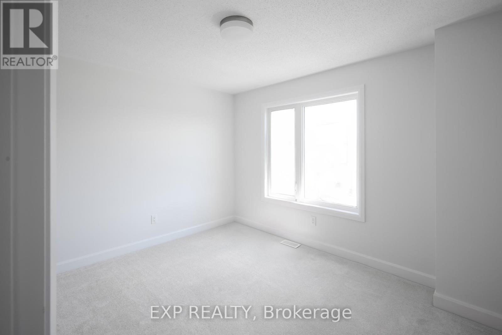 509 Roundhouse Crescent
