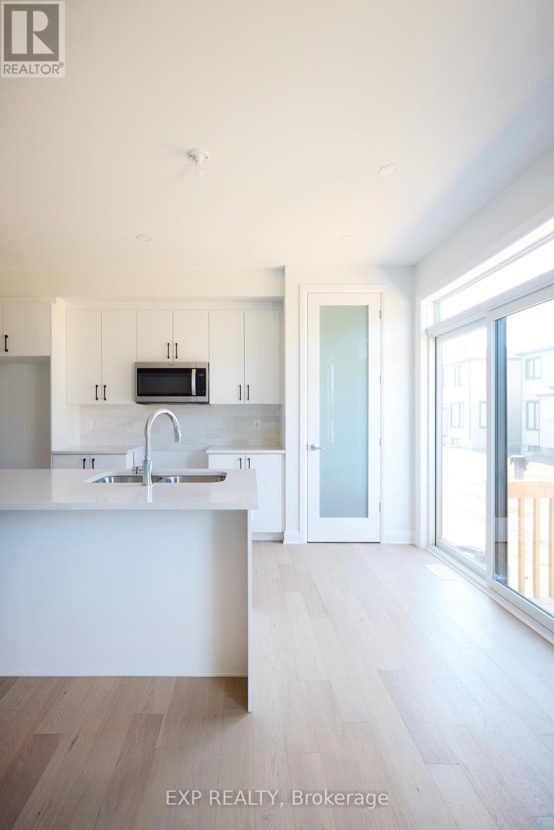 509 Roundhouse Crescent
