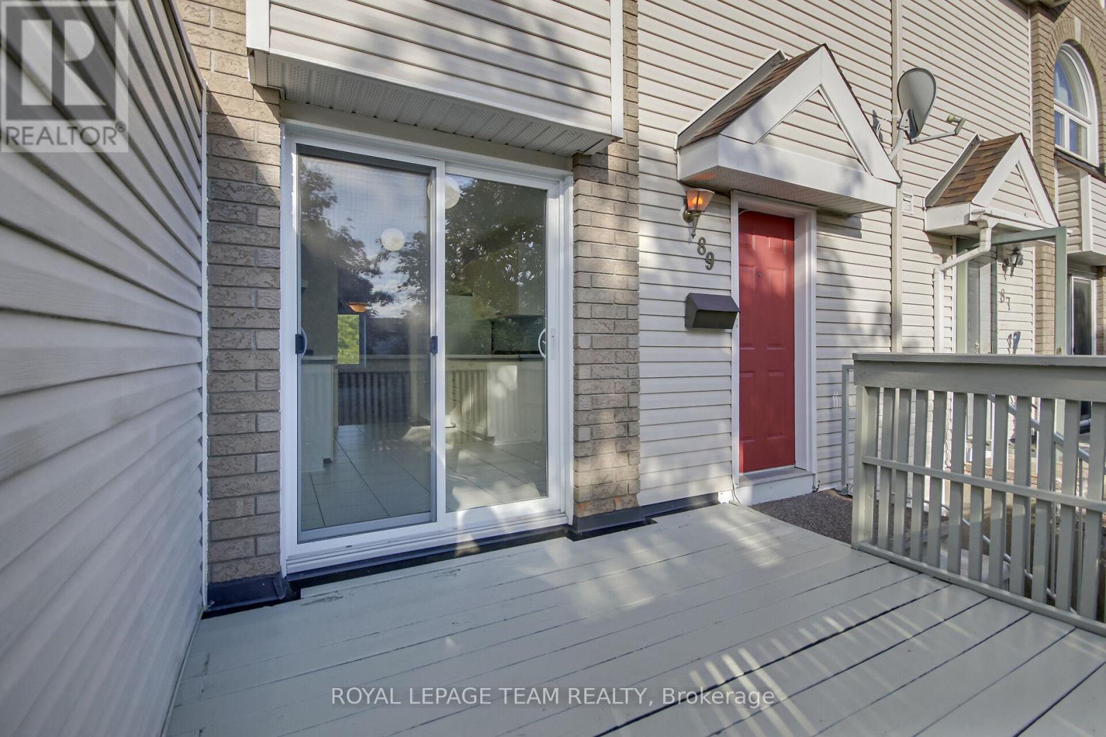 89 Thornbury Crescent