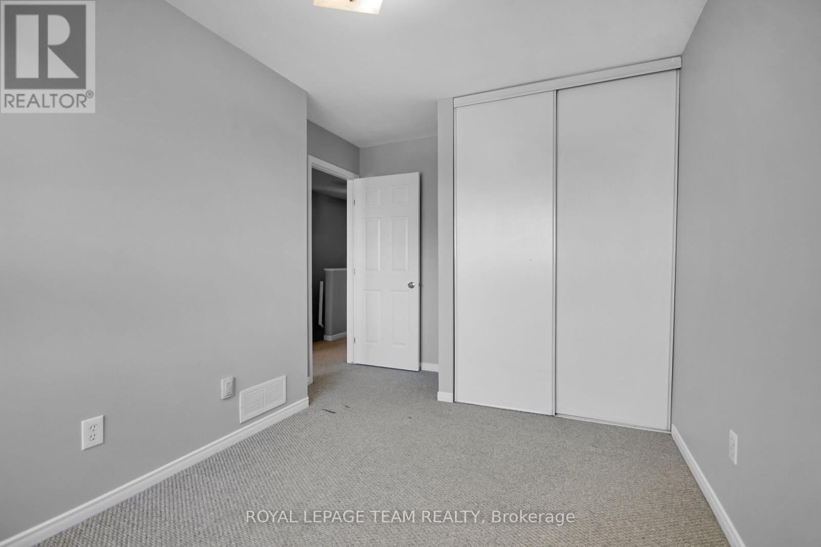 89 Thornbury Crescent