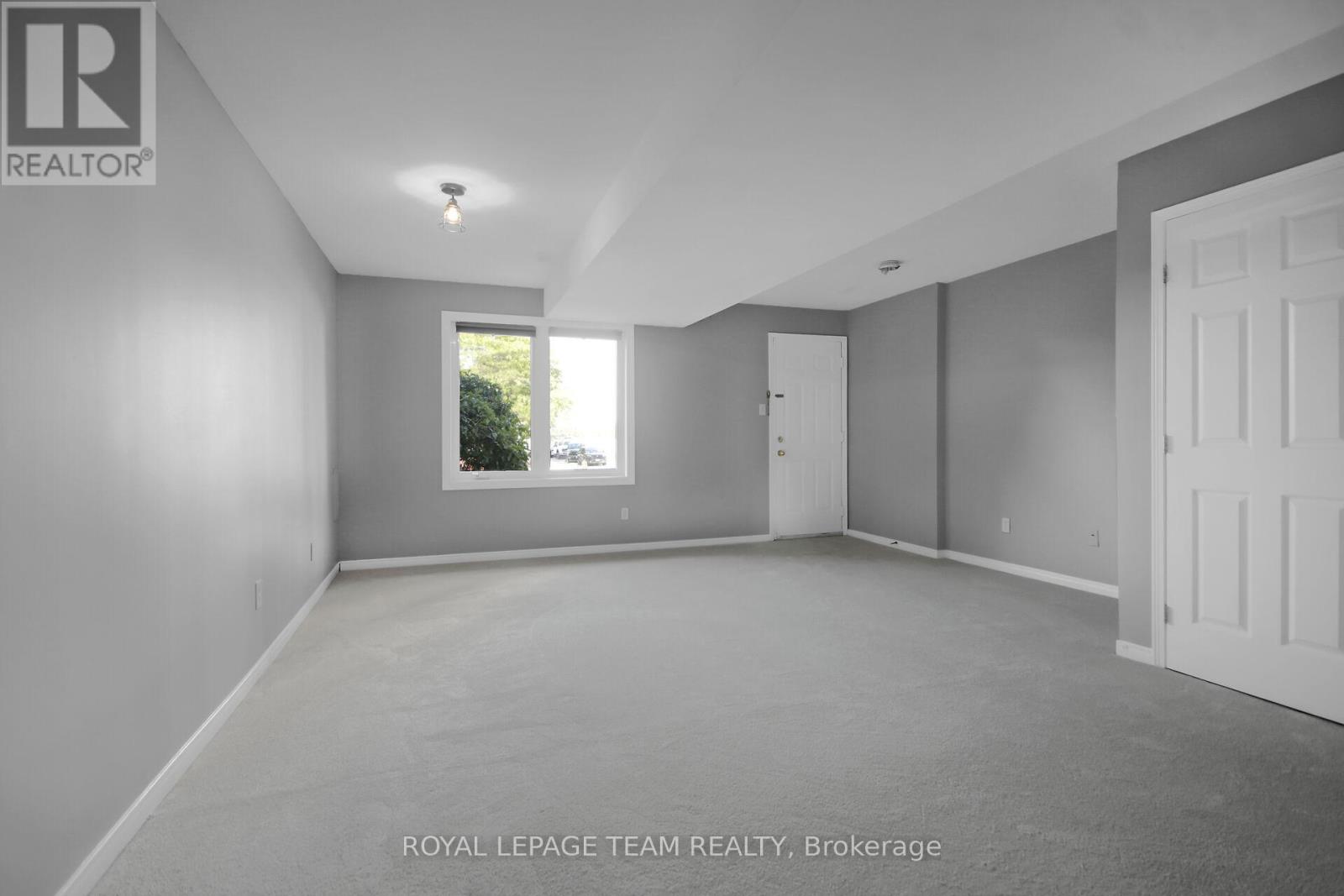 89 Thornbury Crescent