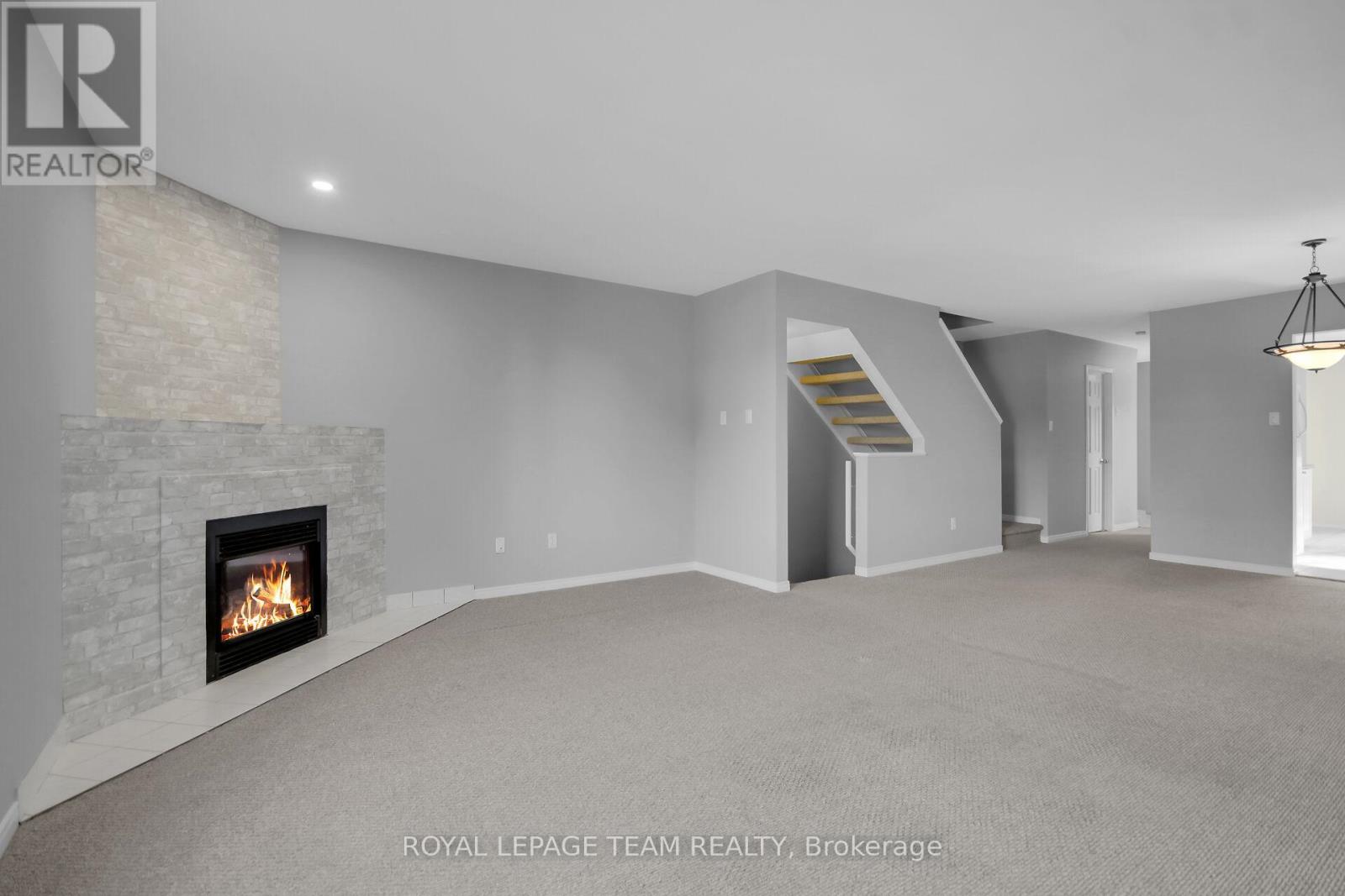 89 Thornbury Crescent