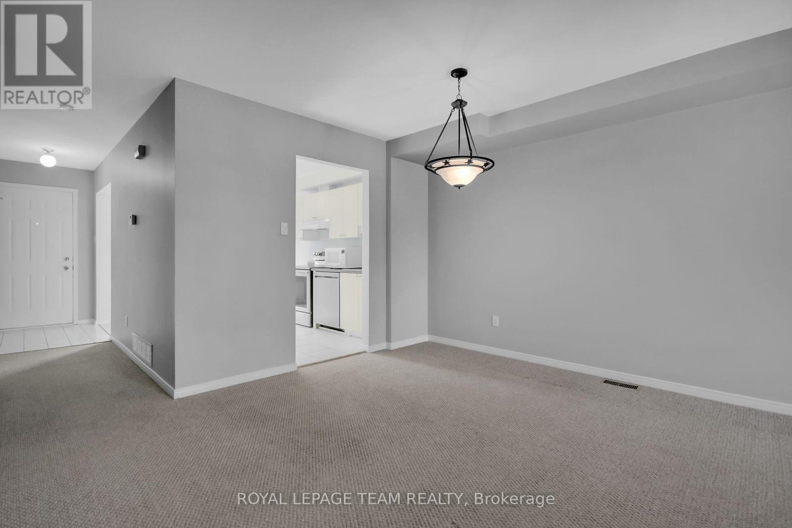 89 Thornbury Crescent