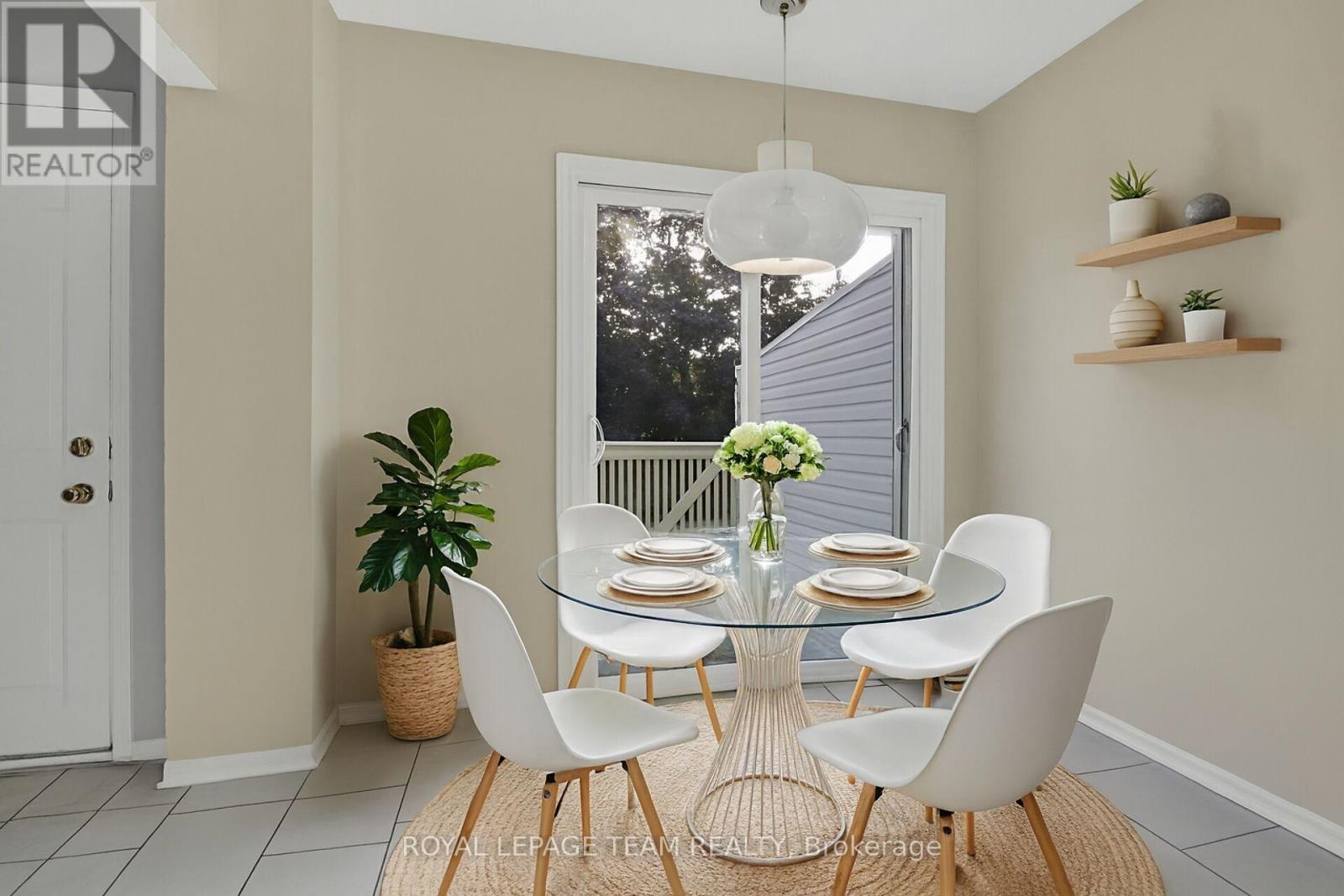 89 Thornbury Crescent